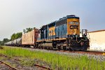 CSX 8400 on L-040